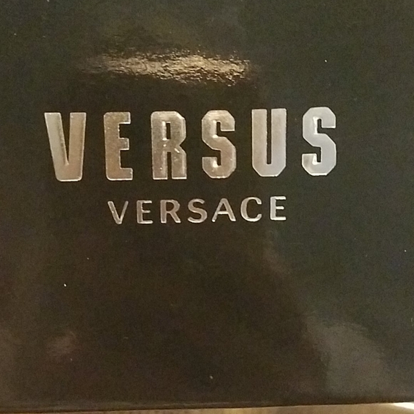 Designer Watch - Picture 2 of 11